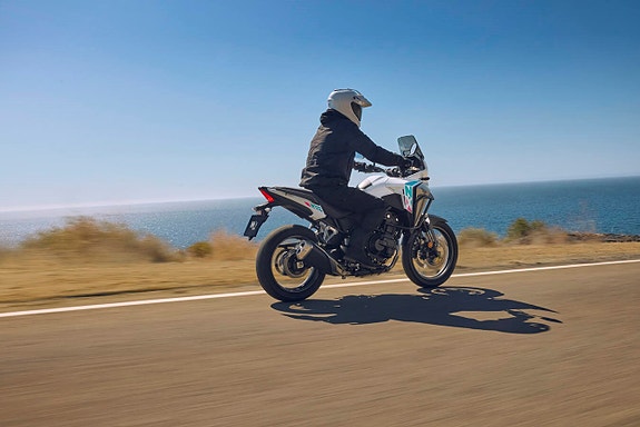 Honda NX 500 5 of 13