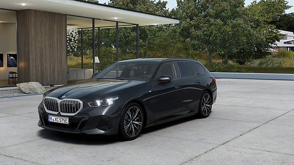 BMW i5 2 of 5