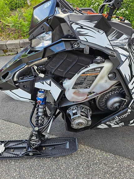 Polaris 850 RMK KHAOS 155" SHORTY/34" WOODPECKER/ICE AGE/SLP 22 of 30