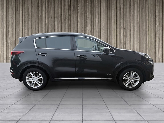 Kia Sportage 4 of 10