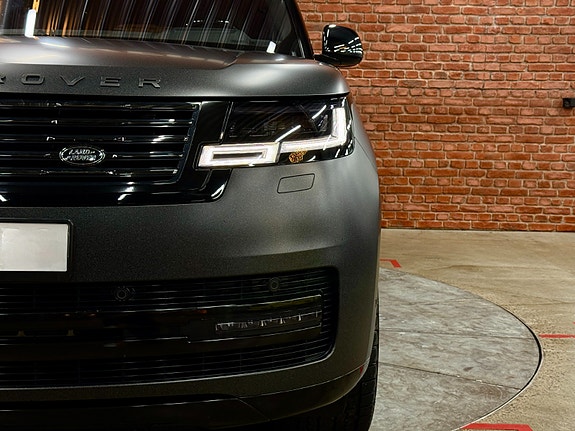 Land Rover Range Rover 4 of 5