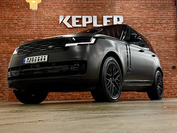 Land Rover Range Rover 5 of 5