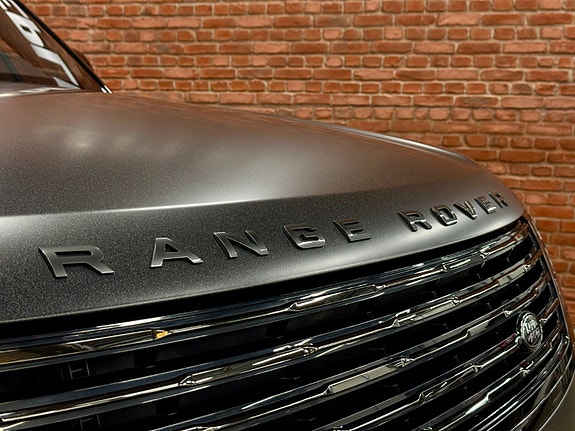 Land Rover Range Rover 3 of 5