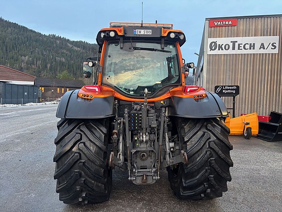 Valtra Burnt Orange N174 DST 2019, kr 1 079 000,-