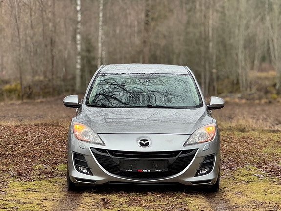 Mazda 3 3 of 5
