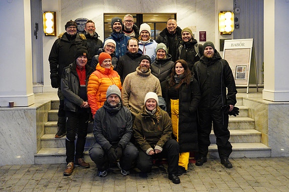 Firmasamling med partner januar 2025