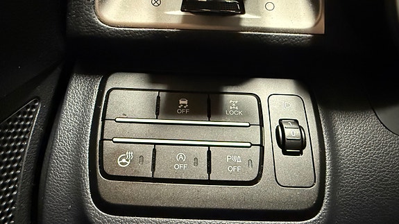 SsangYong Tivoli 17 of 22