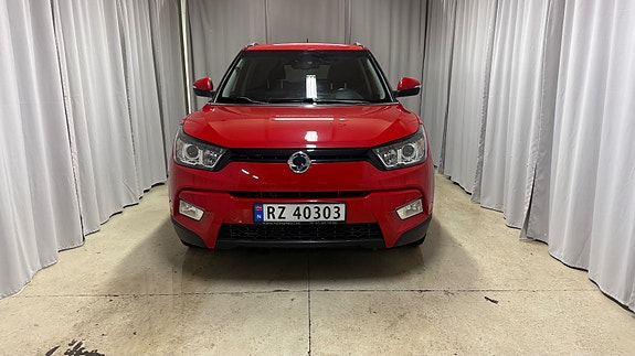 SsangYong Tivoli 3 of 5
