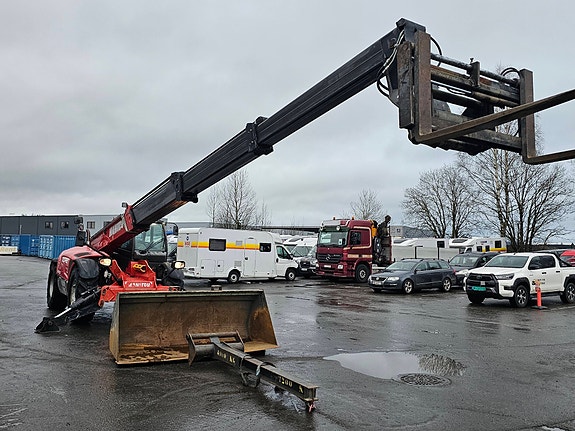 Manitou MT 1840 ST3B, 5918 timer, 2015 mod, 18 meter, Pallegaffel, Skuff, jib, 4 ton løftekapasitet. 8 of 30