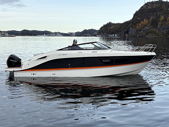 BM-115 Uttern D77-Luksus Day cruiser-300 hk Mercury | Fullt utstyrt "Høstpris" 13 of 30