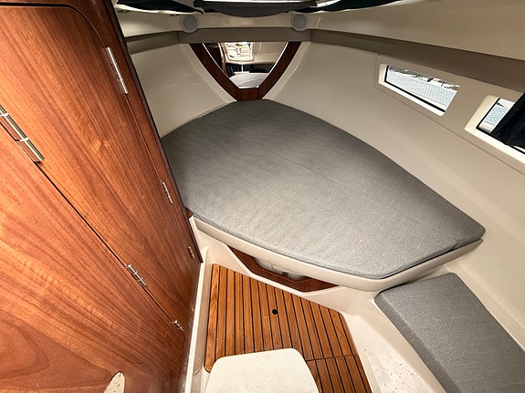 BM-115 Uttern D77-Luksus Day cruiser-300 hk Mercury | Fullt utstyrt "Høstpris" 25 of 30