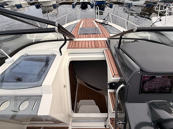 BM-115 Uttern D77-Luksus Day cruiser-300 hk Mercury | Fullt utstyrt "Høstpris" 24 of 30