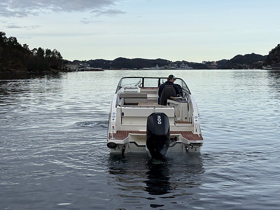 BM-115 Uttern D77-Luksus Day cruiser-300 hk Mercury | Fullt utstyrt "Høstpris" 8 of 30