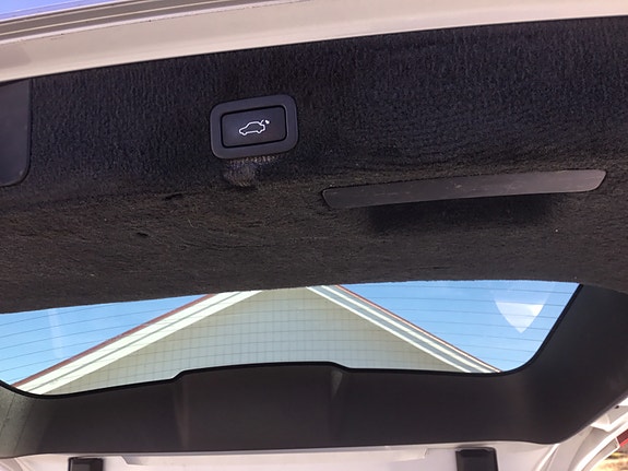 Volvo XC70 12 of 18