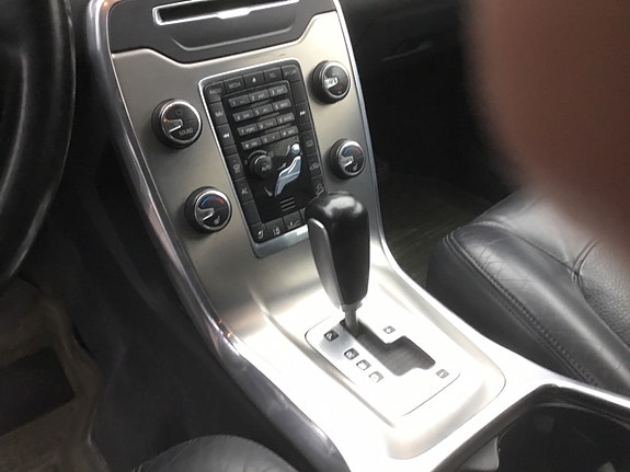Volvo XC70 7 of 18