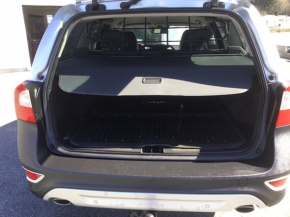 Volvo XC70 11 of 18