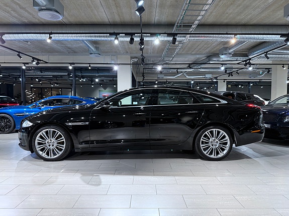 Jaguar XJ 8 of 26