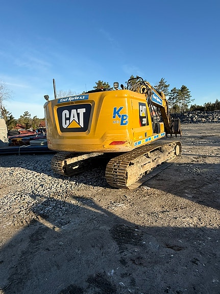 Cat 320 ng 2 of 15