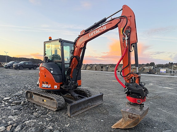 Hitachi ZX38U-6  350timer 3 of 5