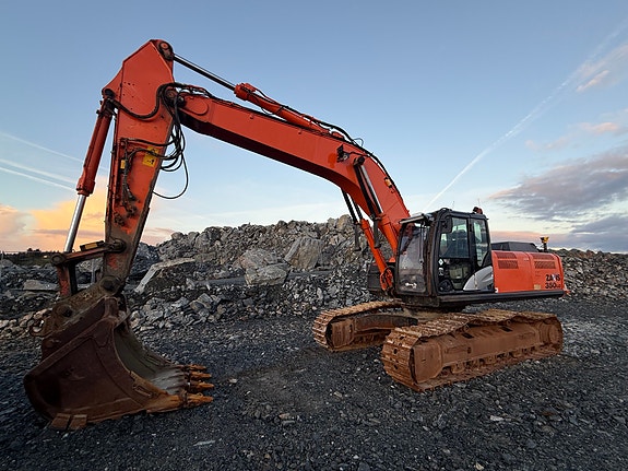 Hitachi ZX350LC-5B inkl. Boretårn Montabert CPA X-Tend! 2 of 5