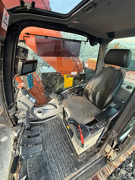 Hitachi ZX350LC-5B inkl. Boretårn Montabert CPA X-Tend! 9 of 23