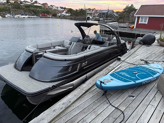 Bennington 28QX / Yamaha 425Hk 2025mod /  Høst kupp ink vinteropplag 3 of 15