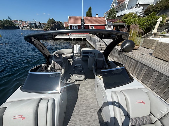 Bennington 28QX / Yamaha 425Hk 2025mod /  Høst kupp ink vinteropplag 4 of 15
