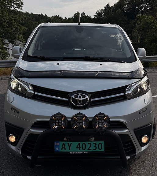 Toyota Proace 2 of 5