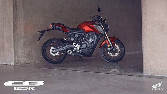 Honda CB125R 7 of 8