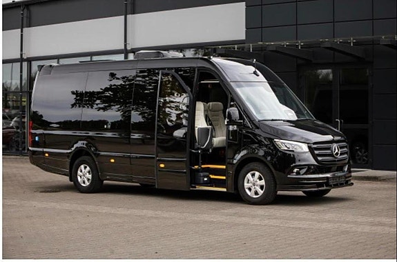 Mercedes-Benz Universals Mercedes-Benz Elektrisk Minibuss – VIP Turbuss | 16 seter | 113 kWh | Full utstyrt 2 of 5