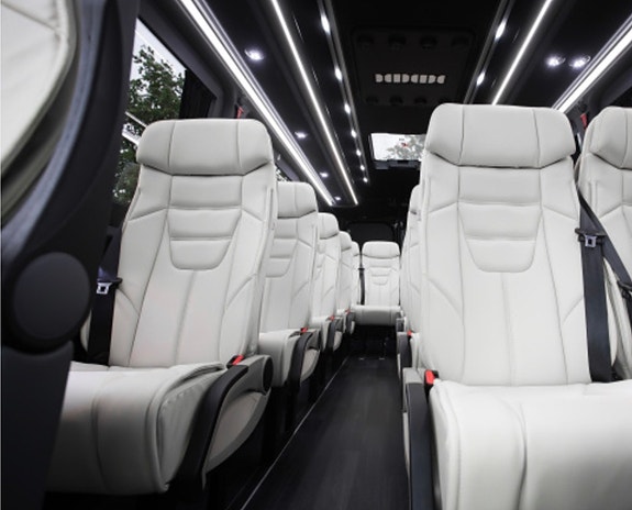 Mercedes-Benz Universals Mercedes-Benz Elektrisk Minibuss – VIP Turbuss | 16 seter | 113 kWh | Full utstyrt 4 of 5