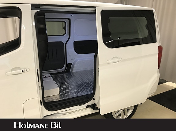 BYD T3 6 of 30