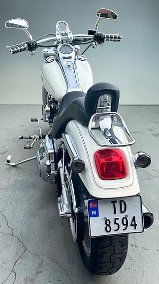 Harley-Davidson SOFTAIL DEUCE 4 of 5