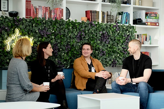 Fire kolleger i sosial sone