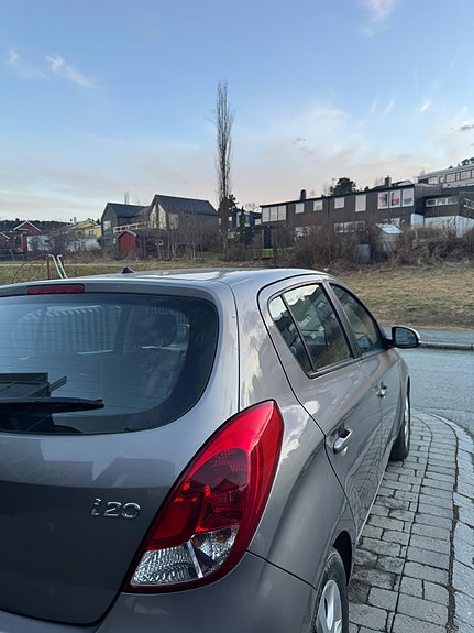 Hyundai i20 3 of 5