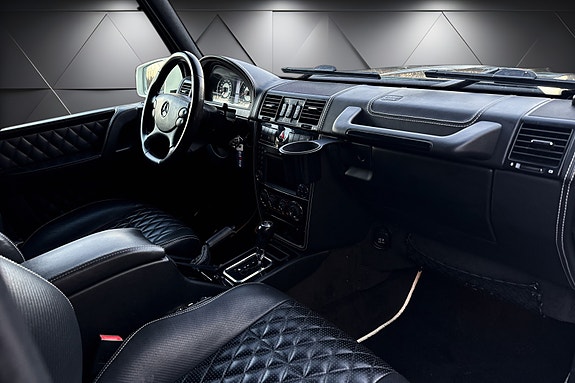 Mercedes-Benz G55 8 of 24