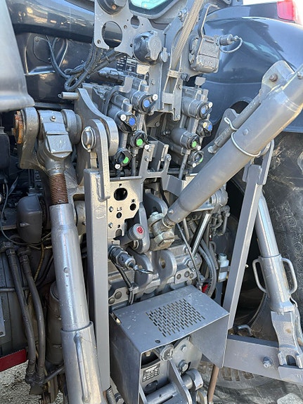 Valtra Q305 2023, kr 2 099 000,-