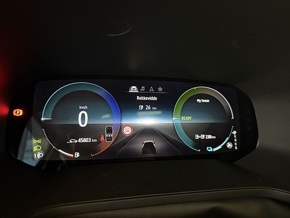 Denne ASX har lav km-stand, og innehar smart hybridteknologi som senker kostnadene i hverdagen.