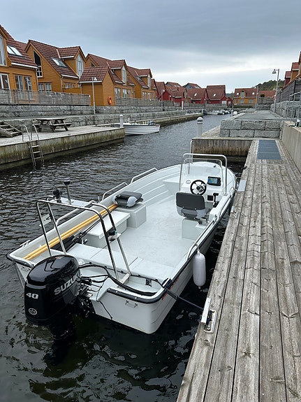 Ny leveringsklar fullrigget Øien 530F med 40 Suzuki 5 of 5