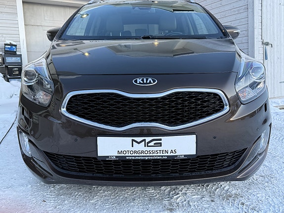 Kia Carens 2 of 25