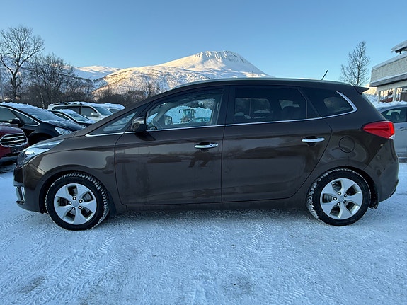 Kia Carens 8 of 25