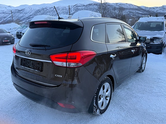 Kia Carens 5 of 25
