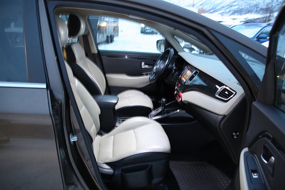 Kia Carens 24 of 25