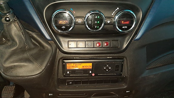Iveco 70C18 *kran HMF 202 *plan 3.5m *INVERTER 1kW *EU-OK 23 of 28