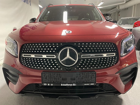 Mercedes-Benz GLB200 d 3 of 5