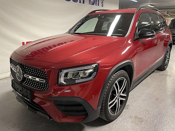 Mercedes-Benz GLB200 d 2 of 5