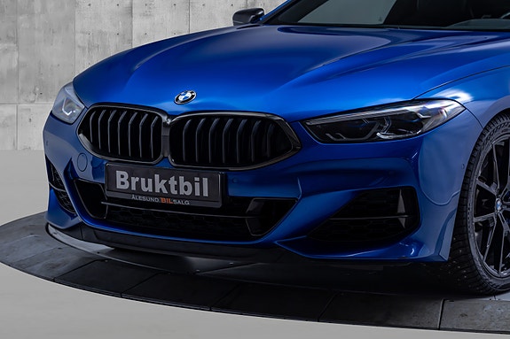 BMW 8-Serie 2 of 5