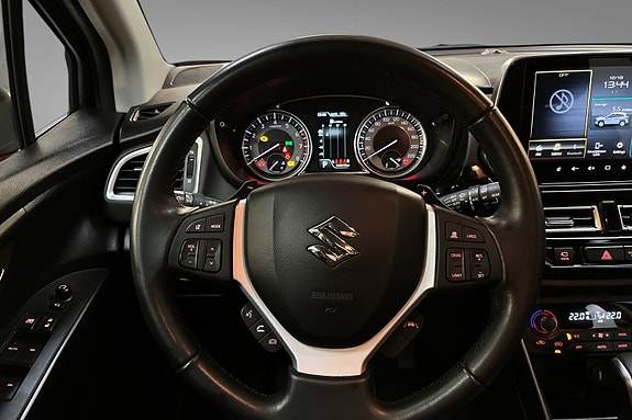 Suzuki SX4 S-Cross 12 of 13