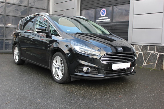 Ford S-MAX 3 of 29