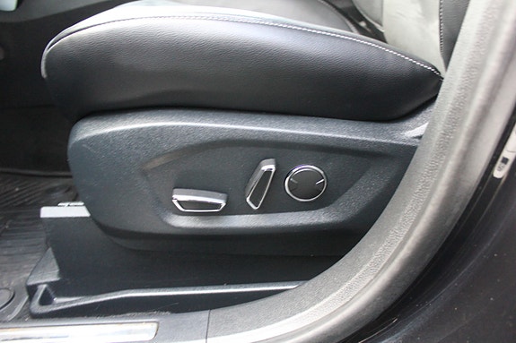 Ford S-MAX 17 of 29
